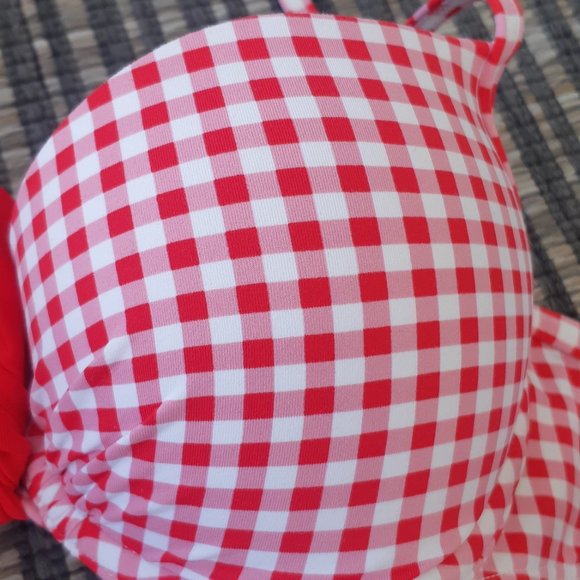 Gilly HIcks Bikini Set - Size S top, Size XS bottom - Picture 4 of 12